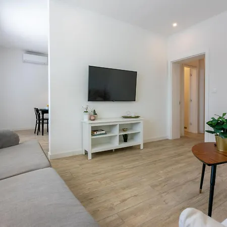 Appartement Palace Paulina 1b - 6-2 - Hr-10380-01 By Interhome Novi Vinodolski
